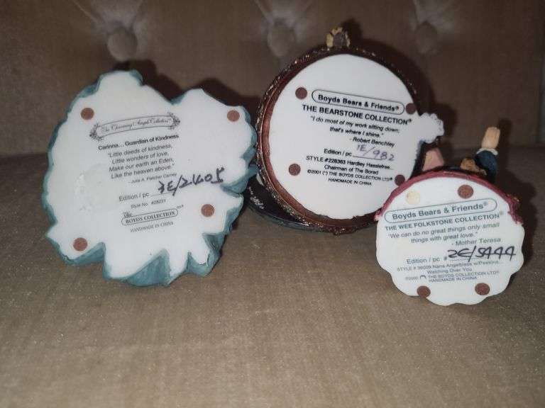 Figurines