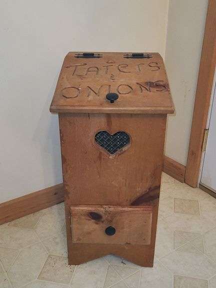 Taters & Onion wooden bin
