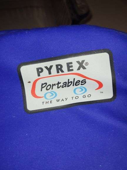 Parents cake PAN with lid and thermal carrying bag.