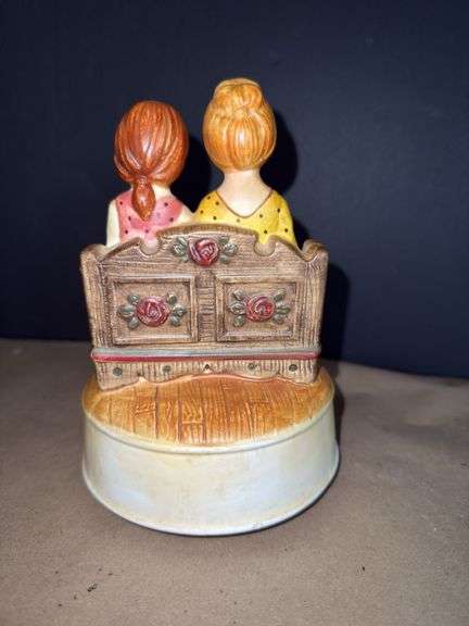 Holly Hobby Music Box