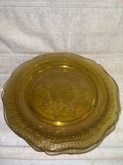 Federal Glass Patrician
Spoke Amber Depression
Glass Plates
