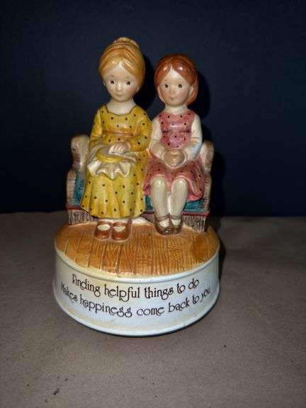 Holly Hobby Music Box