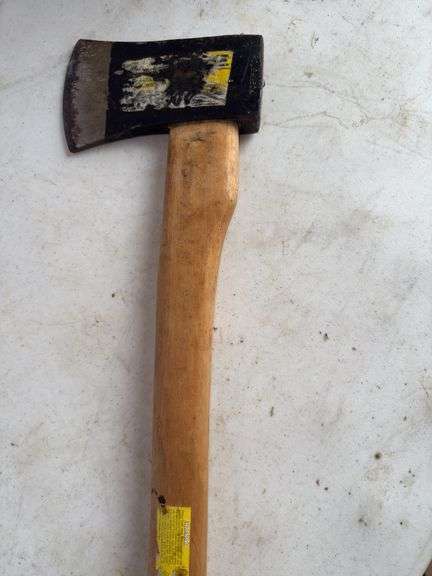 Axe - short handle