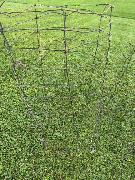 5 tomato cages