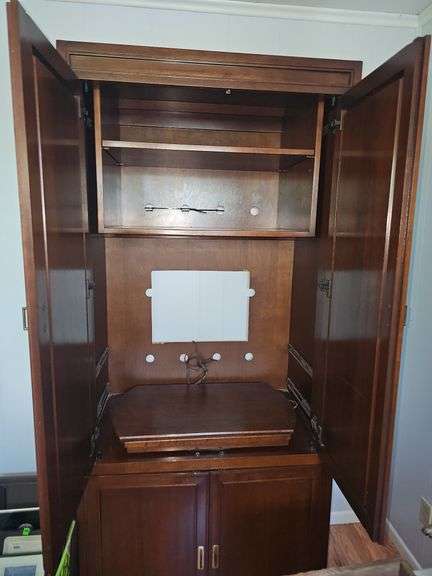 Ethan Allen TV Stand