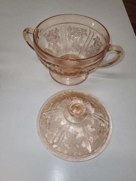 Pink depression glass creamer & Sugar Set