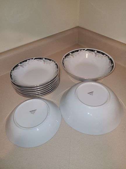 Tienshan soup bowls & serving bowls