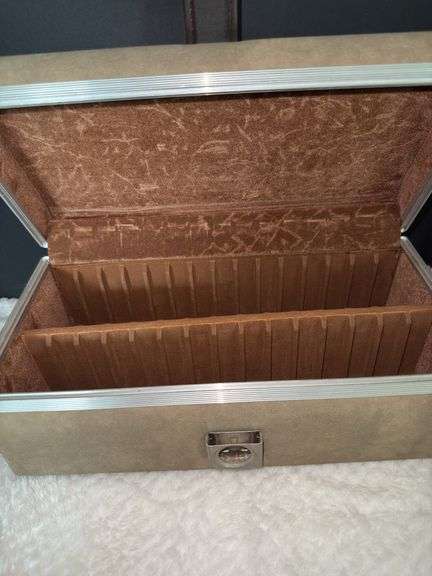 Vintage 8 Track Case Tape Carrying Cartridge Storage Box