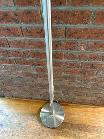 Metal floor lamp