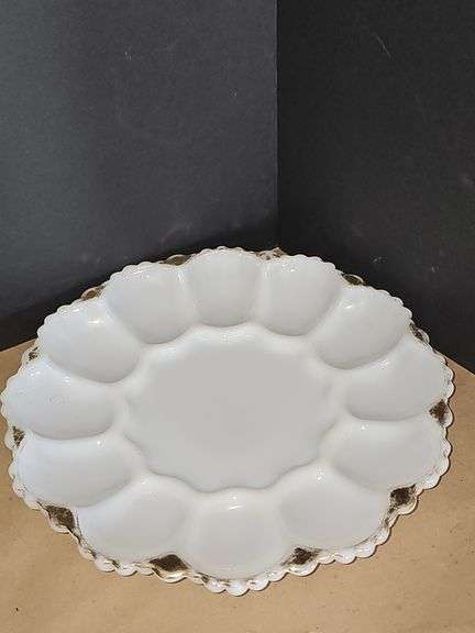 Vintage Anchor Hocking Milk Glass With Gold Trim