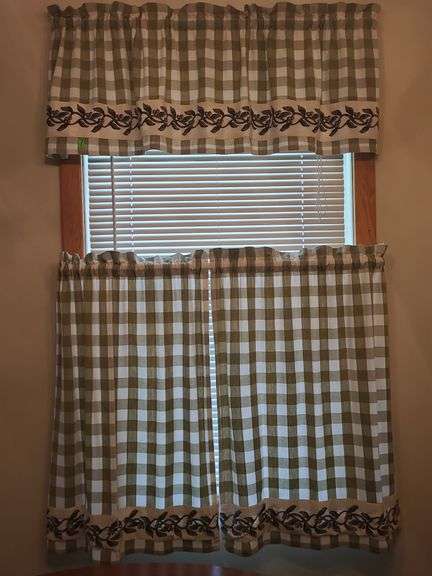 Kitchen curtains