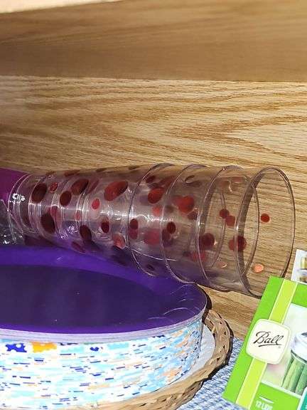 Tupperware cups & more