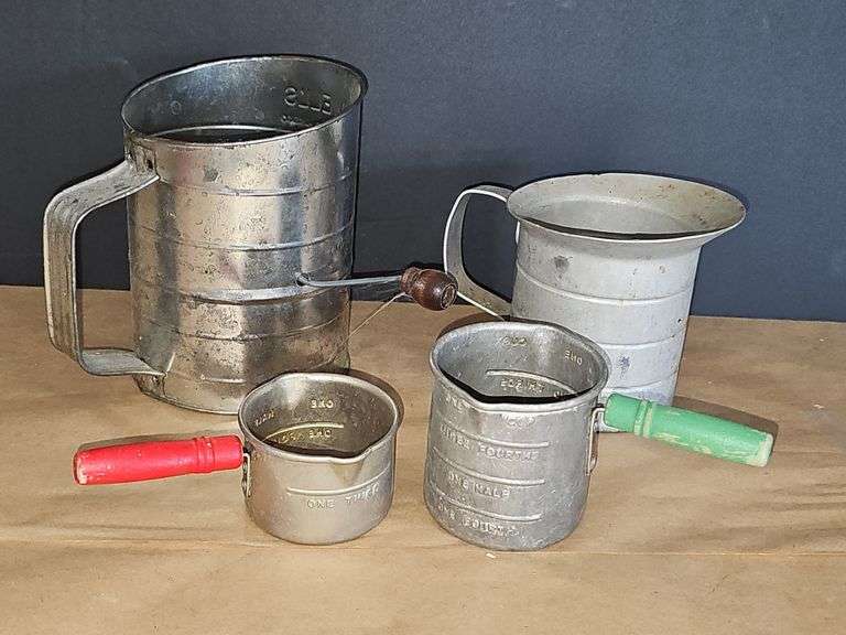 Vintage sifter and measuring cups