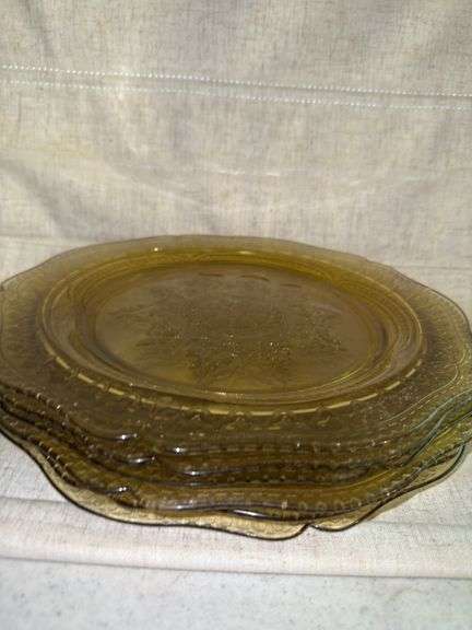 Federal Glass Patrician
Spoke Amber Depression
Glass Plates