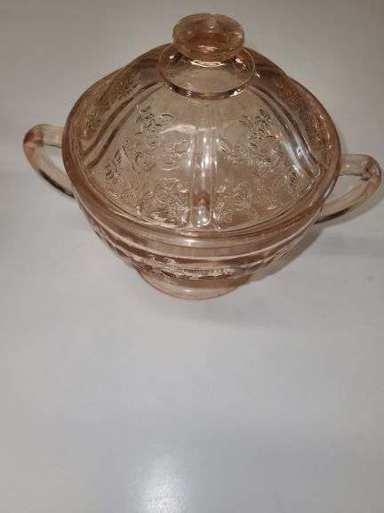 Pink depression glass creamer & Sugar Set