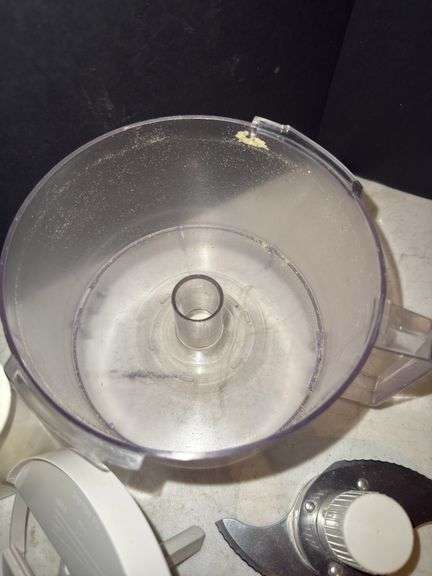 Hamilton beach food processor.