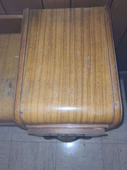 Vintage Waterfall Bedroom Vanity