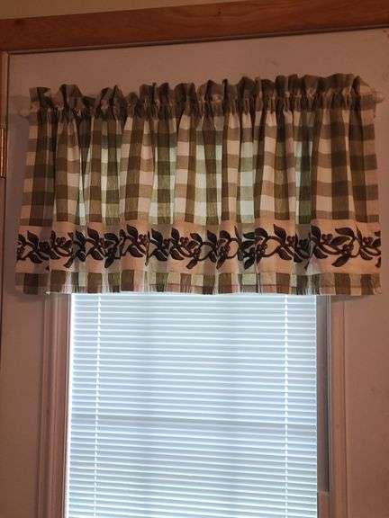 Kitchen curtains