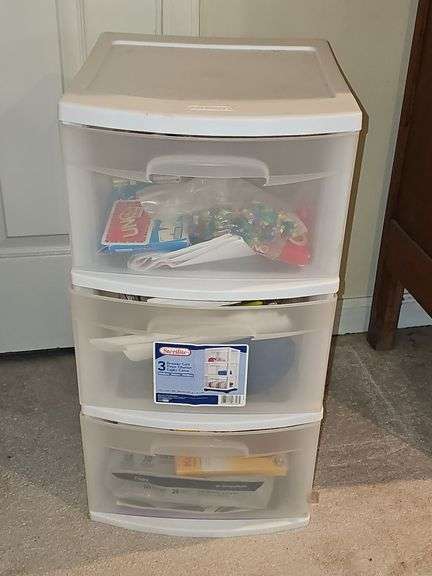Sterilite drawer cart & contents