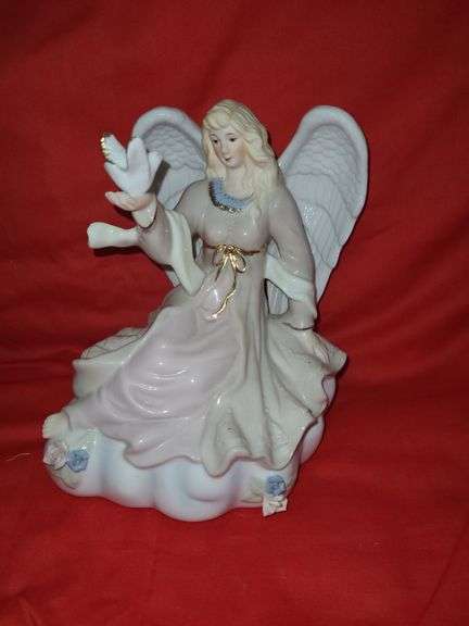 Music box angel with dove & angel with deer