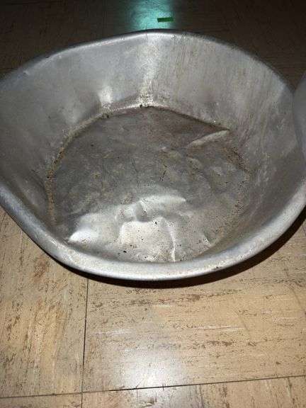Vintage aluminum wash pans.
