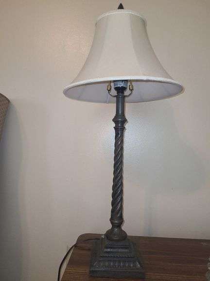 Table lamp
