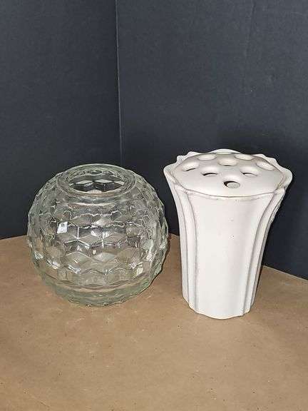 Flower vase with matching frog & 2pc clear glass candle holder