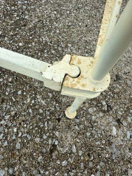 White cast iron bedframe
