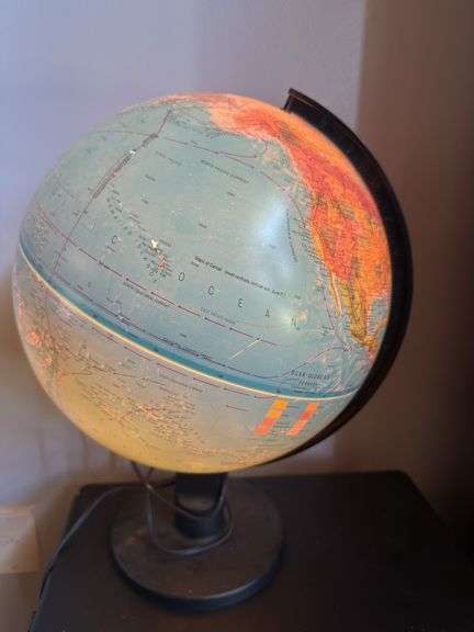 Light up globe