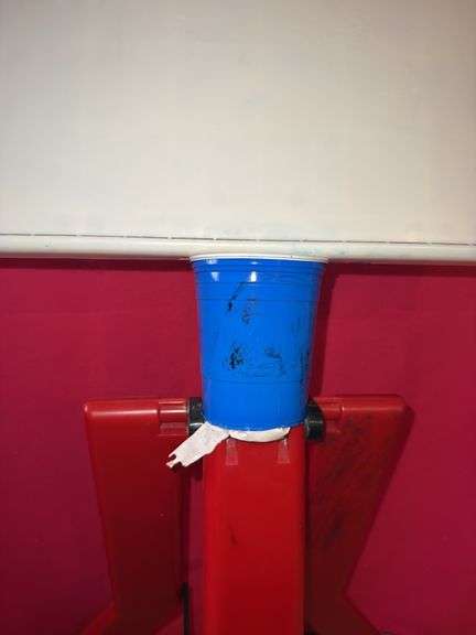 Child's easel