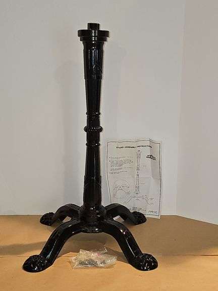 Carousel brand heavy metal lamp stand