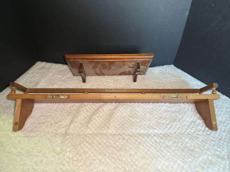 Vintage Wooden Shelves & Geese