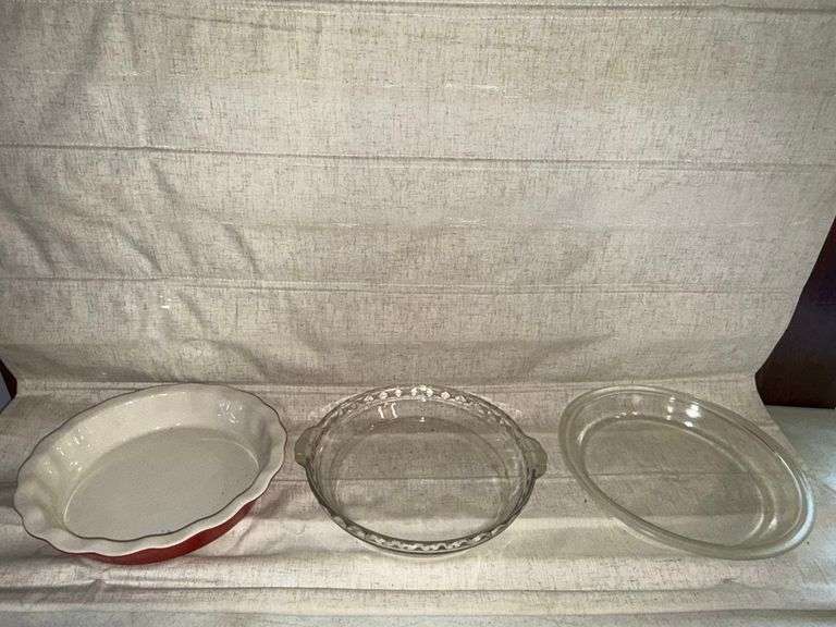 3 Vintage Clear Glass PYREX Pie Plates, Martha Stewart Pie Plate & Glass Casserole Lid