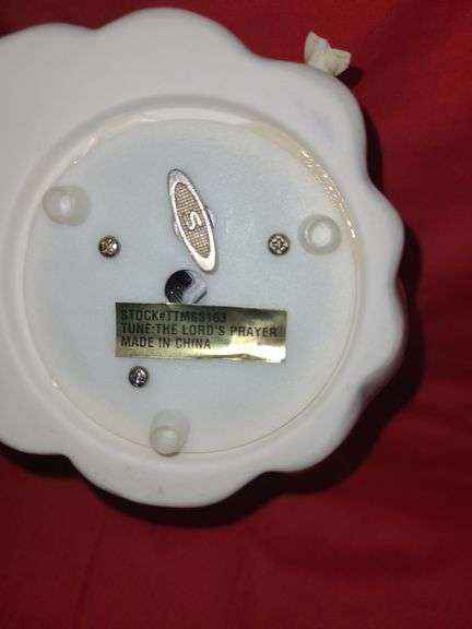 Music box angel with dove & angel with deer