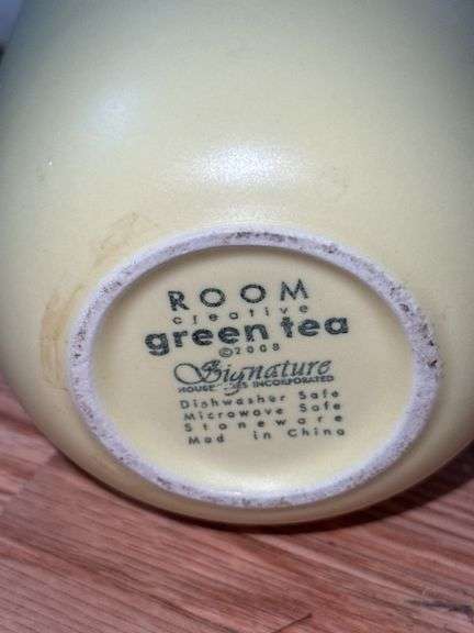 Ceramic Tea Canister with Wooden Spoon