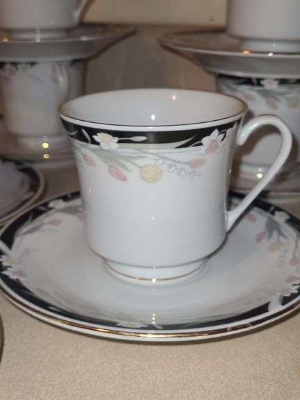 Tienshan Teacups and saucers.