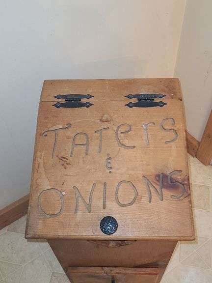 Taters & Onion wooden bin