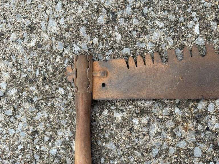 Antique saw