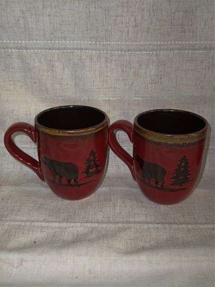 Mugs and coffee cups.