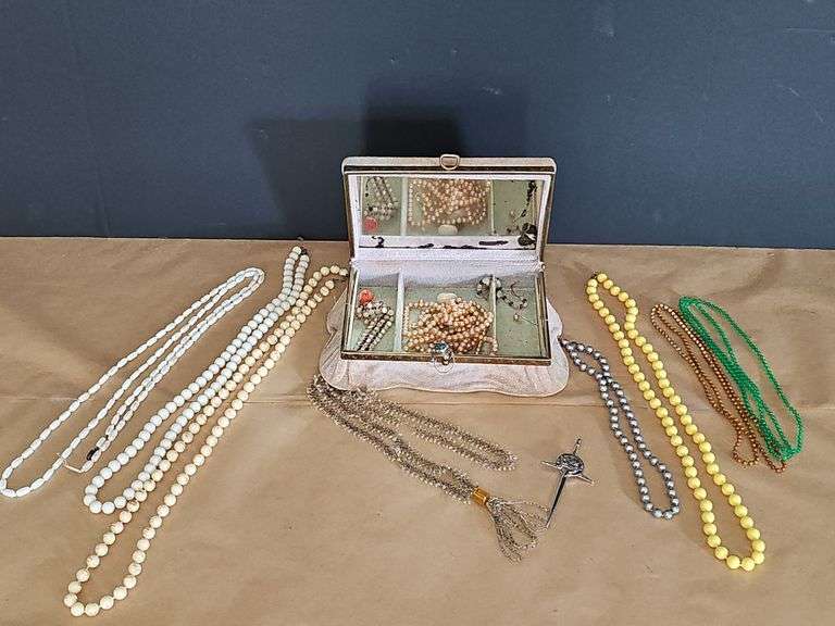 Vintage jewelry box & jewelry