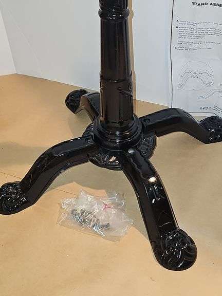 Carousel brand heavy metal lamp stand