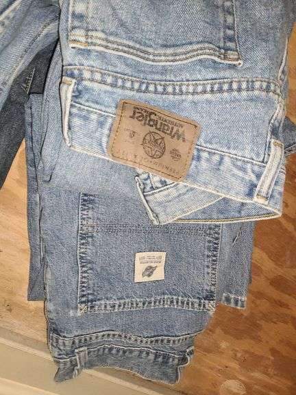 Men & women's clothing
