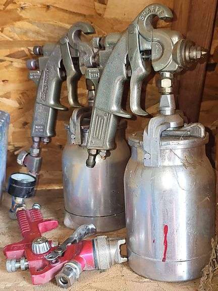 2 paint sprayers