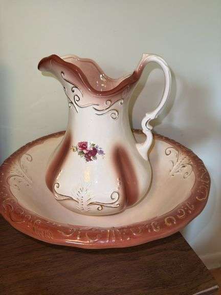 Vintage basin and pitcher set