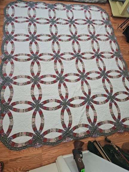 Double Wedding Ring Quilt
