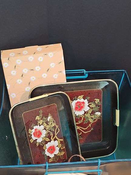 Trays (plastic), candle holders & more.