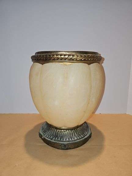 Springmade wastebasket