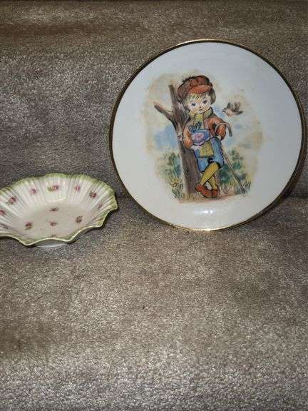 Porcelain & Pottery Collectables