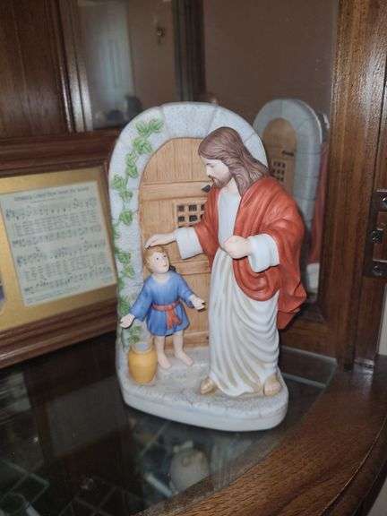 Religious figures and framed song