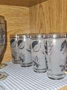 Leaf patter drinking glasses